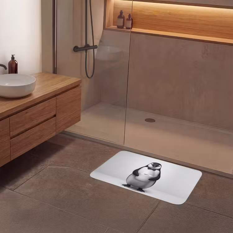 Pinguïn - WC rol - Wit Badmat middel -sfeer2