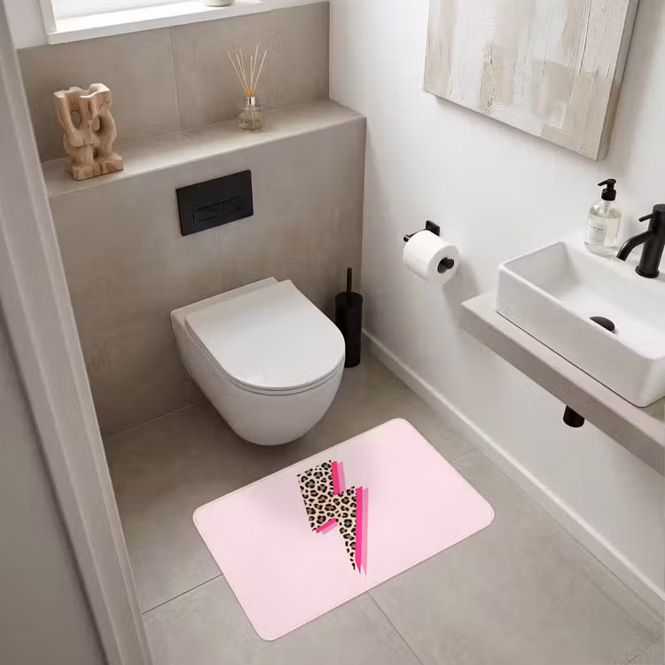 Stippen - Roze - Bliksem Badmat middel -sfeer4