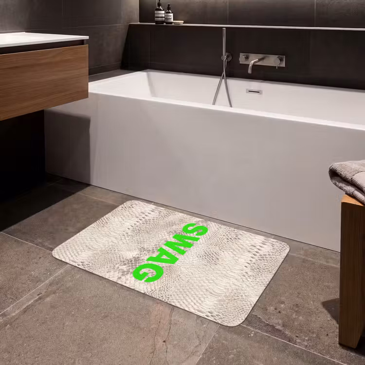 Slangenprint - SWAG - Neon - Groen Badmat middel -sfeer3