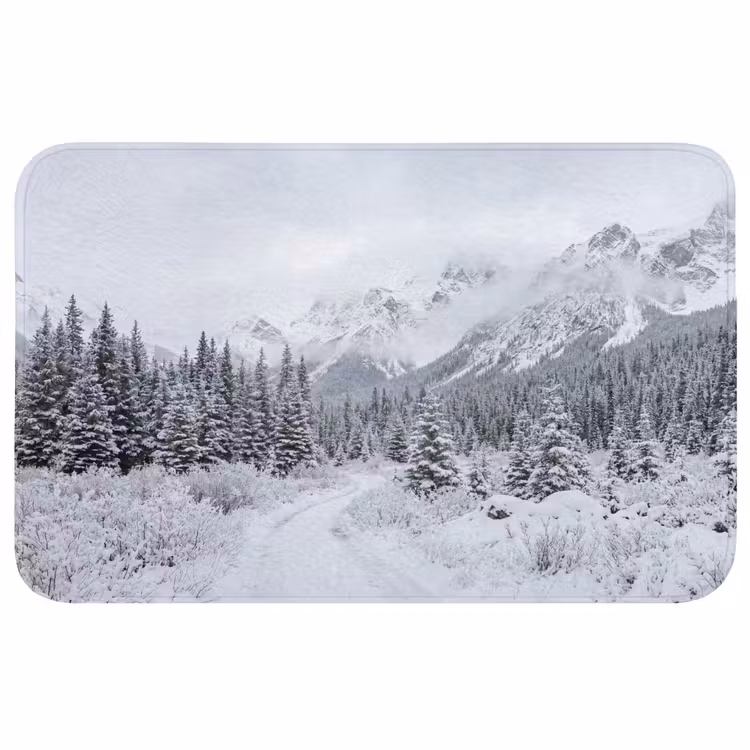 Weg - Bergen - Sneeuw - Naaldbos - Avontuurlijk Badmat middel -3d
