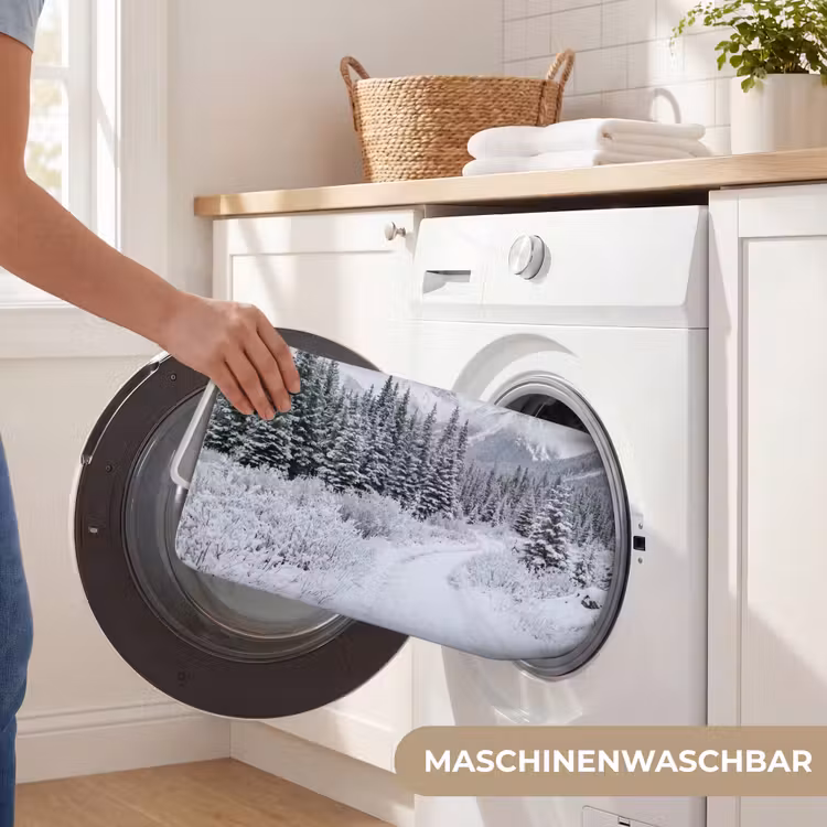 Weg - Bergen - Sneeuw - Naaldbos - Avontuurlijk Badmat middel -USP_WasbaarDE
