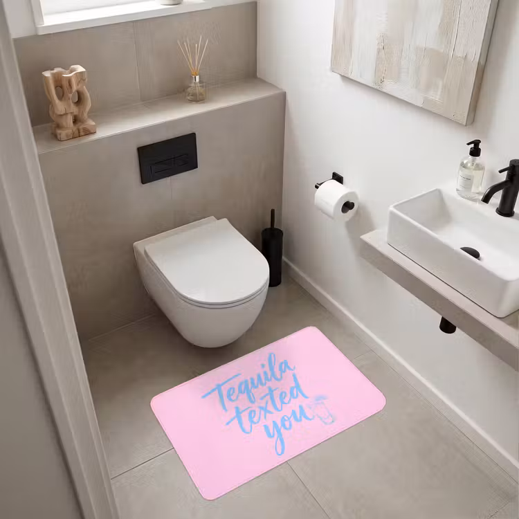 Tequila texted you - Roze - Blauw Badmat middel -sfeer4