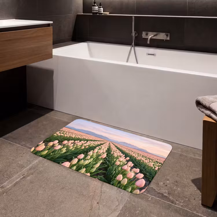 Tulpen - Landschap - Roze Badmat middel -sfeer3