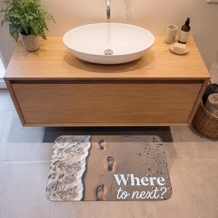 Where to next - Strand - Voetstappen Badmat middel -sfeer1