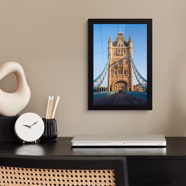 Brug - Toren - Architectuur - Klassiek - Blauw fotolijst zwart zonder passe partout klein -sfeer1