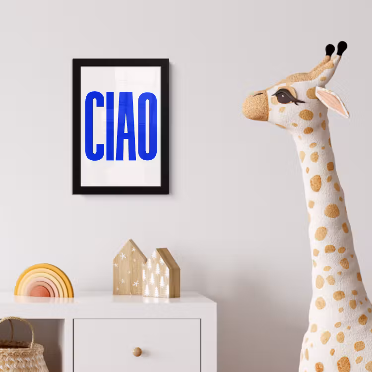 Ciao - Hoofdletters - Blauw - Minimalistisch fotolijst zwart zonder passe partout klein -usfeer4_kinderkamer