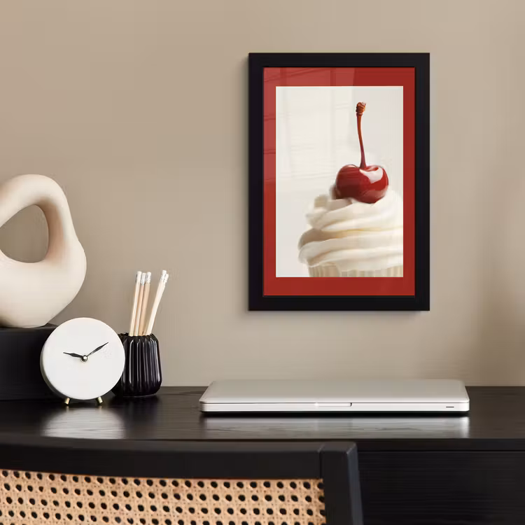 Cupcake - Kers - Rood fotolijst zwart zonder passe partout klein -sfeer1