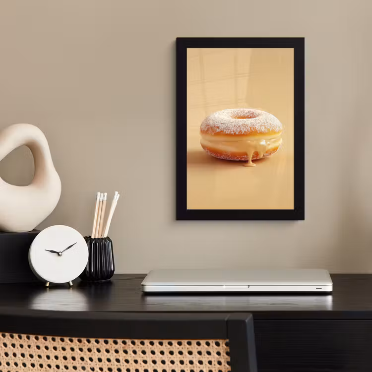 Donut - Romig - Poedersuiker - Beige fotolijst zwart zonder passe partout klein -sfeer1