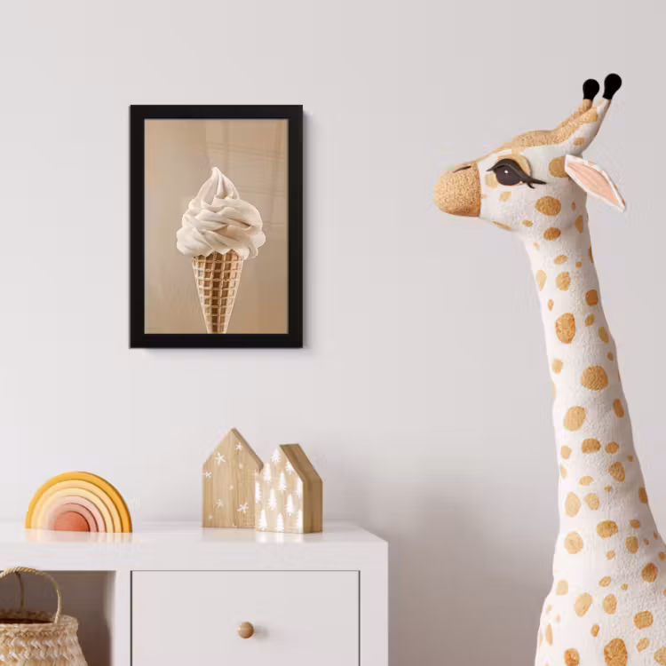 IJs - Softijs - Romig - Hoorntje - Beige fotolijst zwart zonder passe partout klein -usfeer4_kinderkamer
