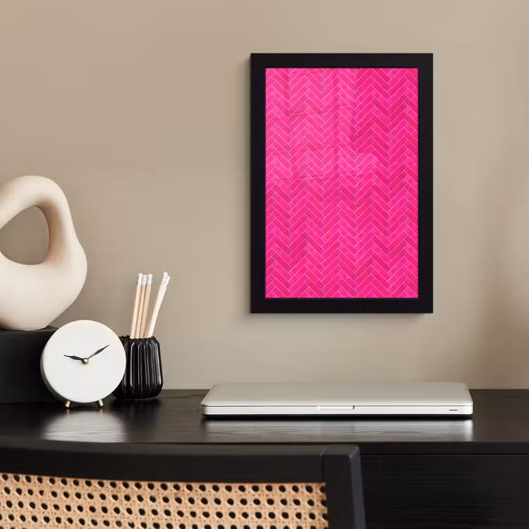 Visgraat - Wandtegel - Fuchsia - Roze fotolijst zwart zonder passe partout klein 224 -sfeer1