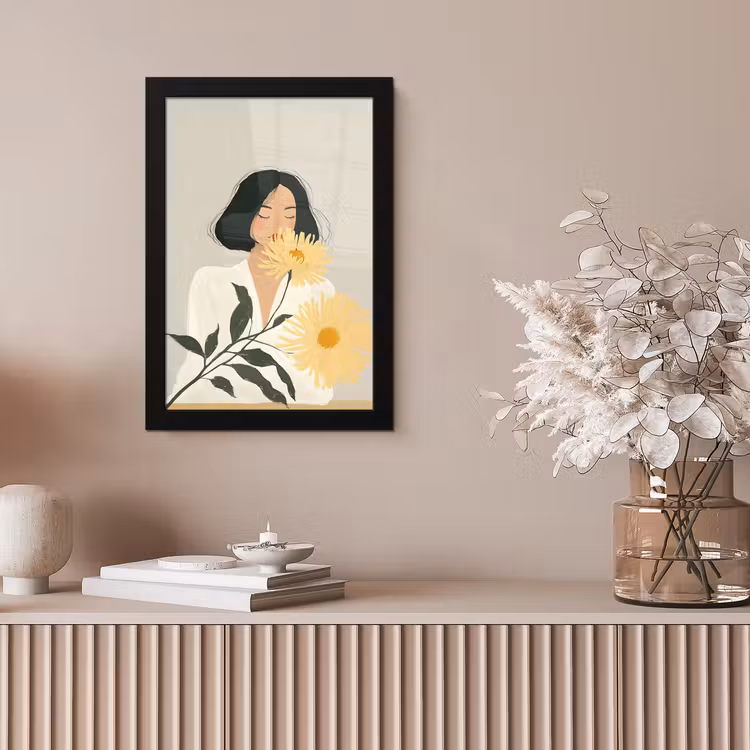Vrouw - Bloem - Geel - Minimalistisch fotolijst zwart zonder passe partout klein -sfeer5