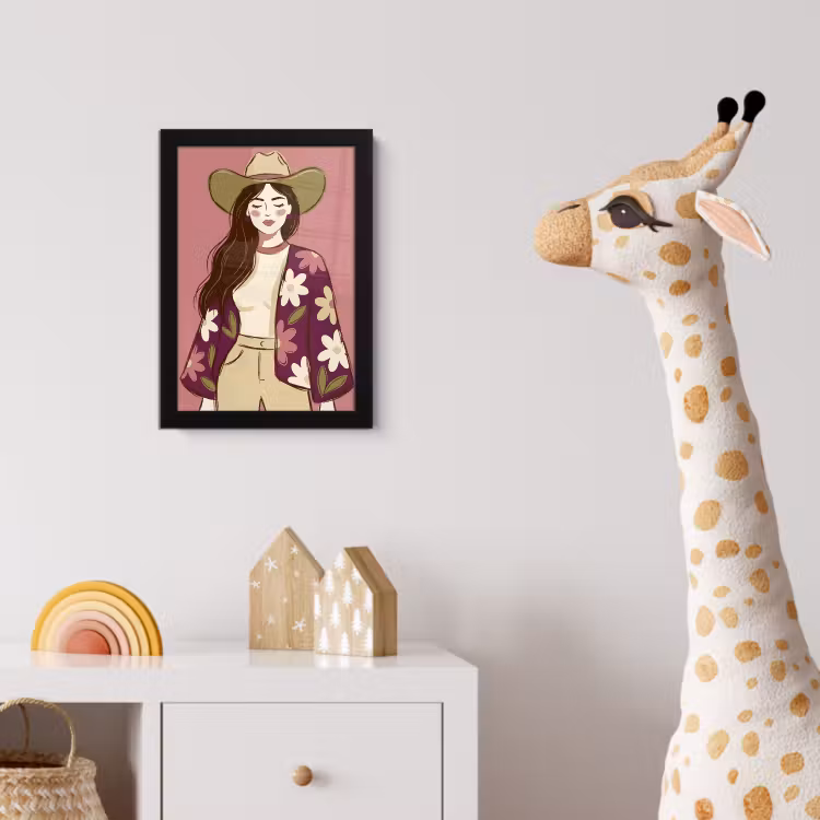Vrouw - Hoed - Portret - Illustratie - Roze fotolijst zwart zonder passe partout klein -usfeer4_kinderkamer
