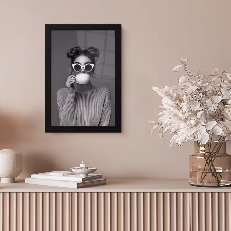 Vrouw - Koffie - Zwart - Wit fotolijst zwart zonder passe partout klein -sfeer5
