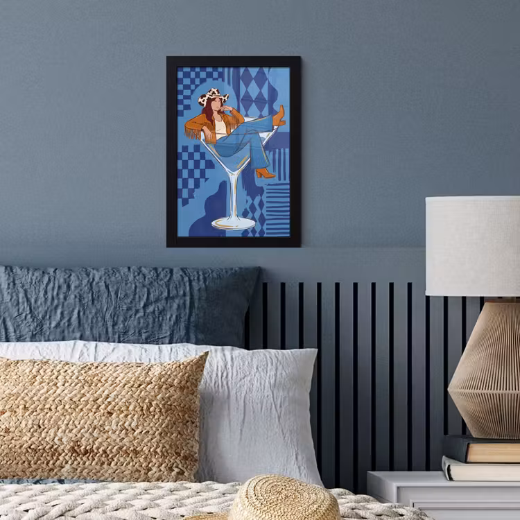 Vrouw - Martini glas - Abstract - Blauw - Kunst fotolijst zwart zonder passe partout klein -sfeer3