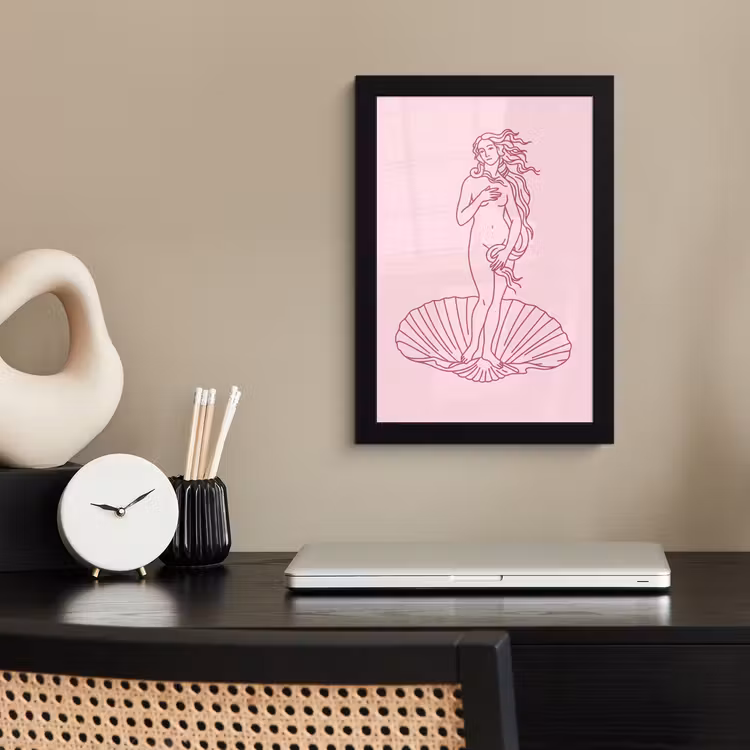 Vrouw - Schelp - Kunst - Lijntekening - Roze fotolijst zwart zonder passe partout klein -sfeer1
