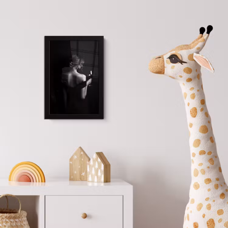 Vrouw - Wijn - Jurk fotolijst zwart zonder passe partout klein -usfeer4_kinderkamer