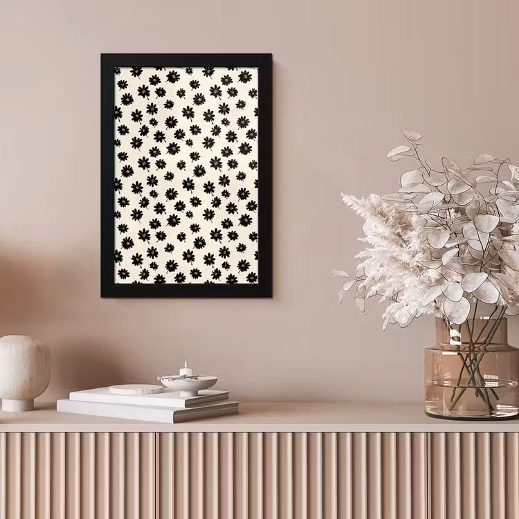 Madeliefjes - Grafisch - Zwart - Beige fotolijst zwart zonder passe partout klein 224 -sfeer5