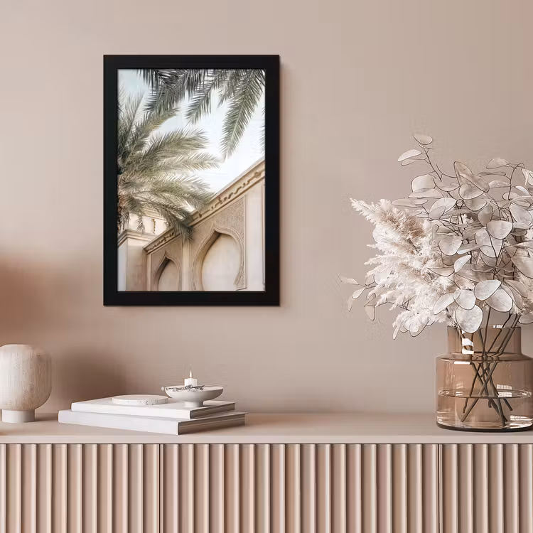 Gebouw - Palmbomen - Beige - Zon fotolijst zwart zonder passe partout klein -sfeer5