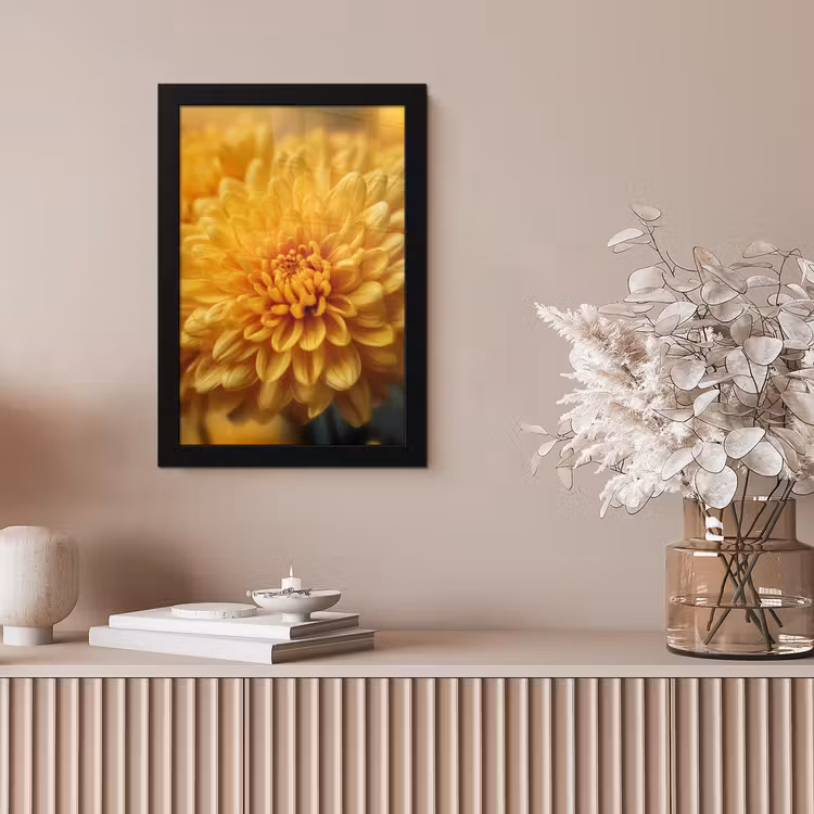 Geel - Chrysant - Zachtheid fotolijst zwart zonder passe partout klein -sfeer5