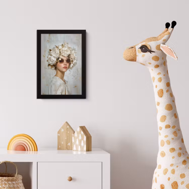 Schilderij - Vrouw - Zonnebril - Bloemenkrans fotolijst zwart zonder passe partout klein -usfeer4_kinderkamer