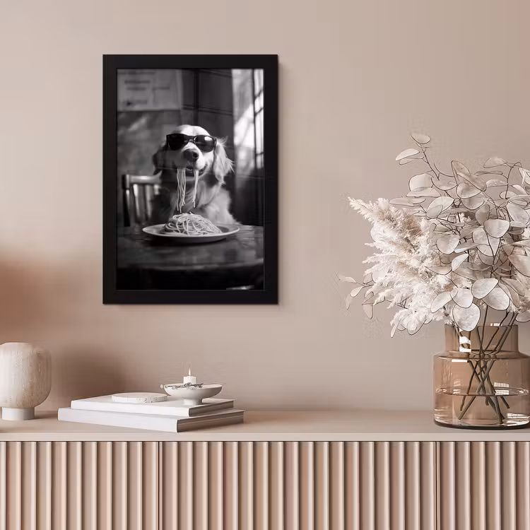 Golden Retriever - Hond - Vrolijk - Bord spaghetti - Zwart - wit fotolijst zwart zonder passe partout klein -sfeer5