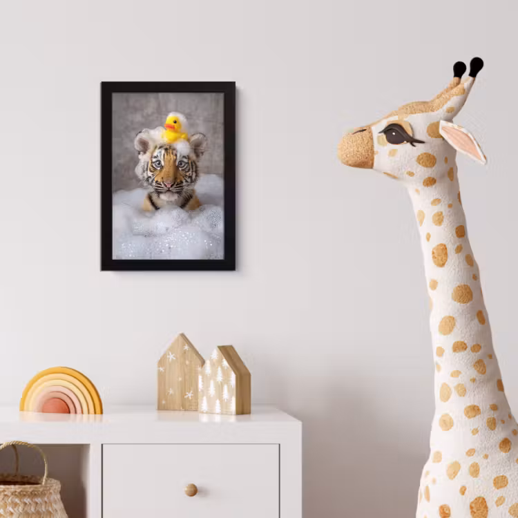 Welpje - Bad - Geel fotolijst zwart zonder passe partout klein -usfeer4_kinderkamer