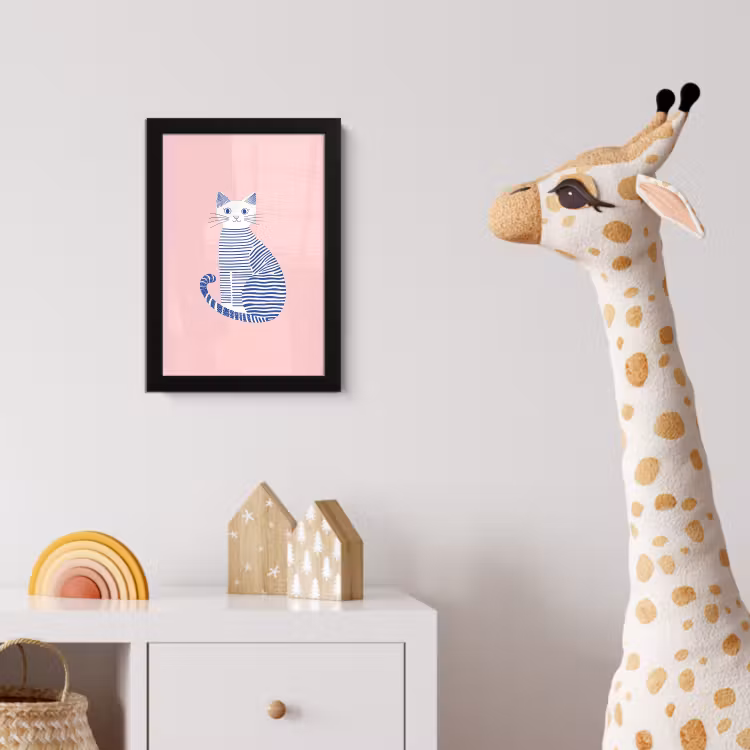 Kat - Illustratie - Minimalistisch - Roze fotolijst zwart zonder passe partout klein -usfeer4_kinderkamer