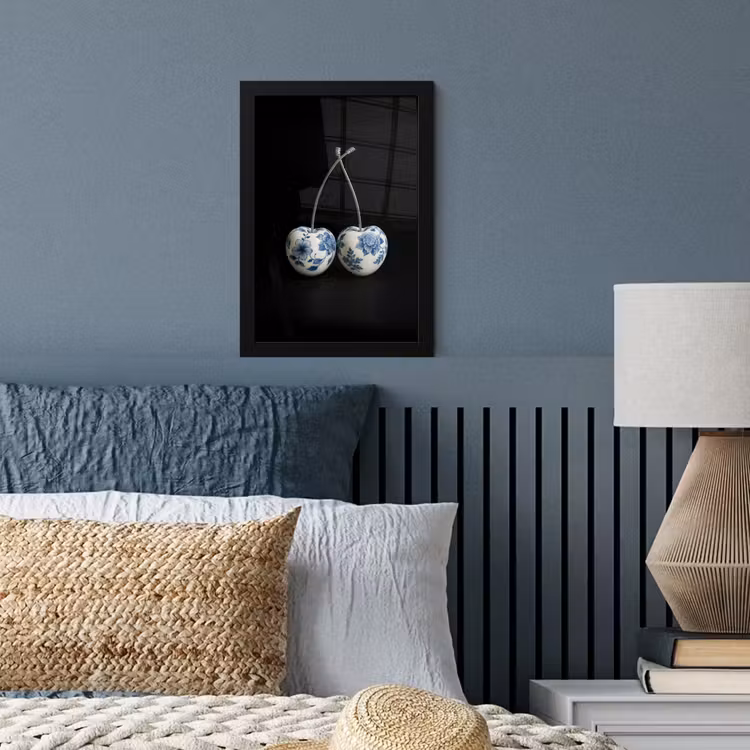 Kersen - Delfts blauw - Fruit fotolijst zwart zonder passe partout klein -sfeer3