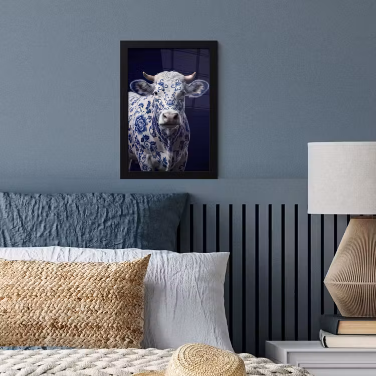 Koe - Delfts - Blauw - Artistiek fotolijst zwart zonder passe partout klein -sfeer3