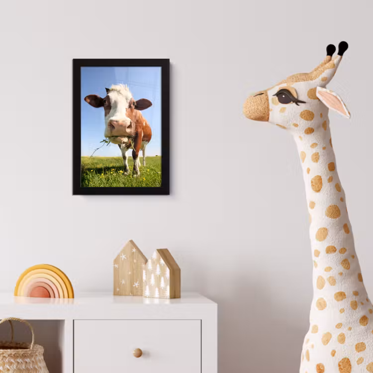Koe - Dieren - Bloemen - Gras fotolijst zwart zonder passe partout klein -usfeer4_kinderkamer
