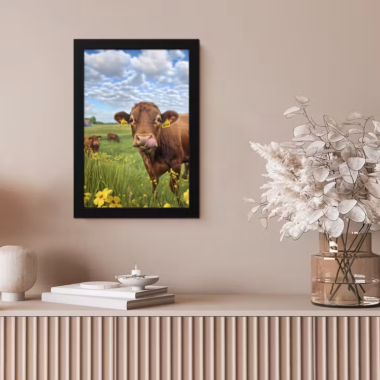 Koe - Weide - Bloemen fotolijst zwart zonder passe partout klein -sfeer5