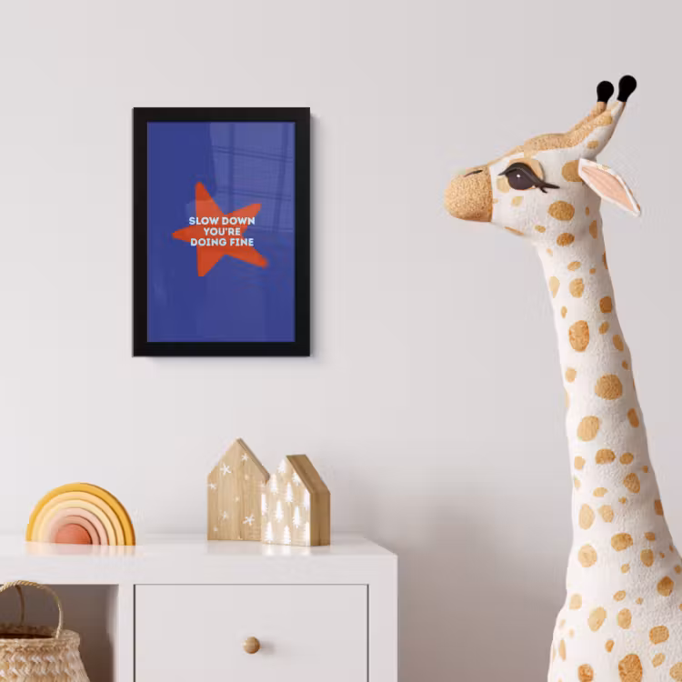 Slow down you're doing fine - Ster - Blauw fotolijst zwart zonder passe partout klein -usfeer4_kinderkamer