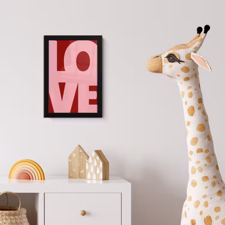 Love - Rood - Blokletters fotolijst zwart zonder passe partout klein -usfeer4_kinderkamer