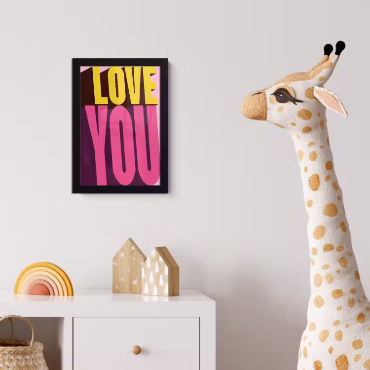 Love - Tekst - Roze - Valentijn fotolijst zwart zonder passe partout klein -usfeer4_kinderkamer