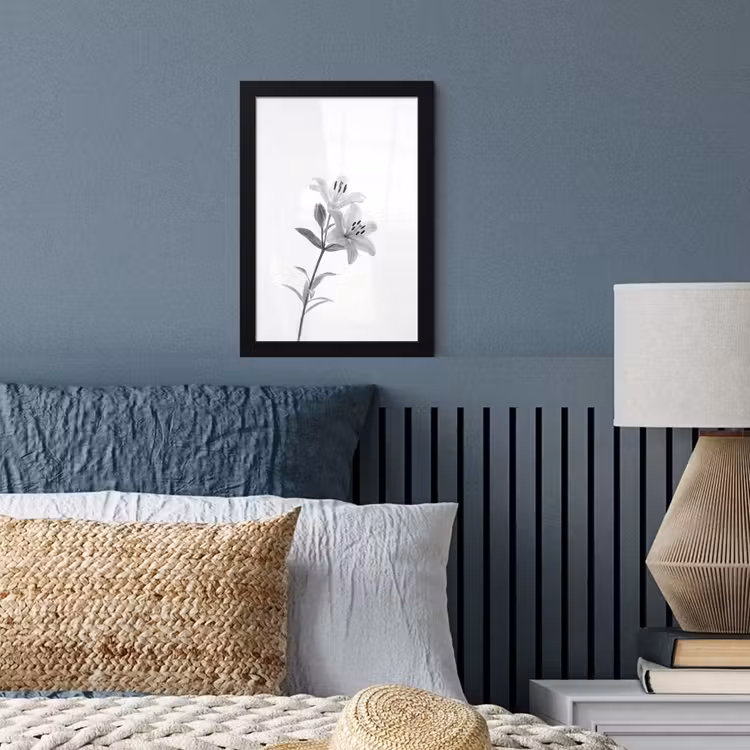 Lelies - Elegant - Zwart - Wit fotolijst zwart zonder passe partout klein -sfeer3