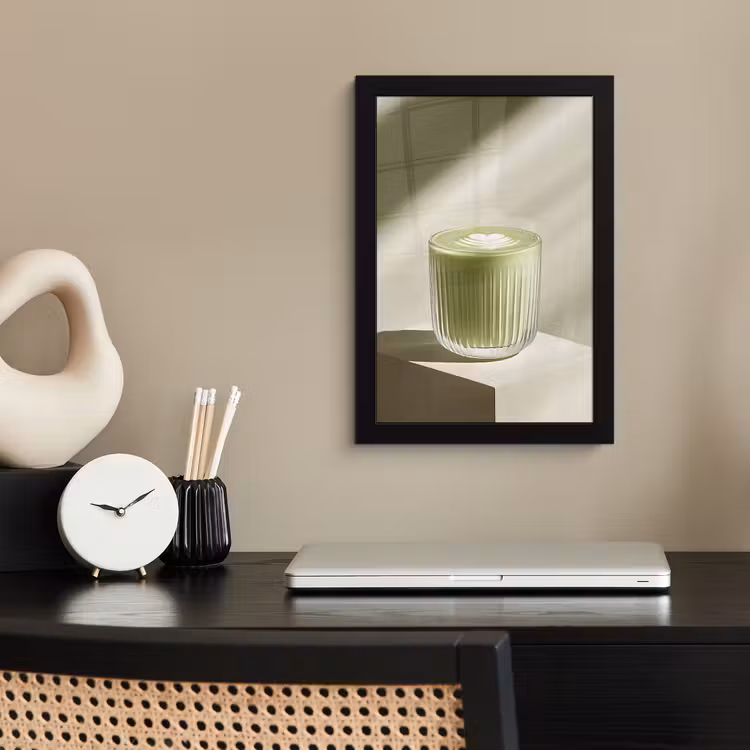 Matcha - Glas - Groen - Minimalistisch fotolijst zwart zonder passe partout klein -sfeer1