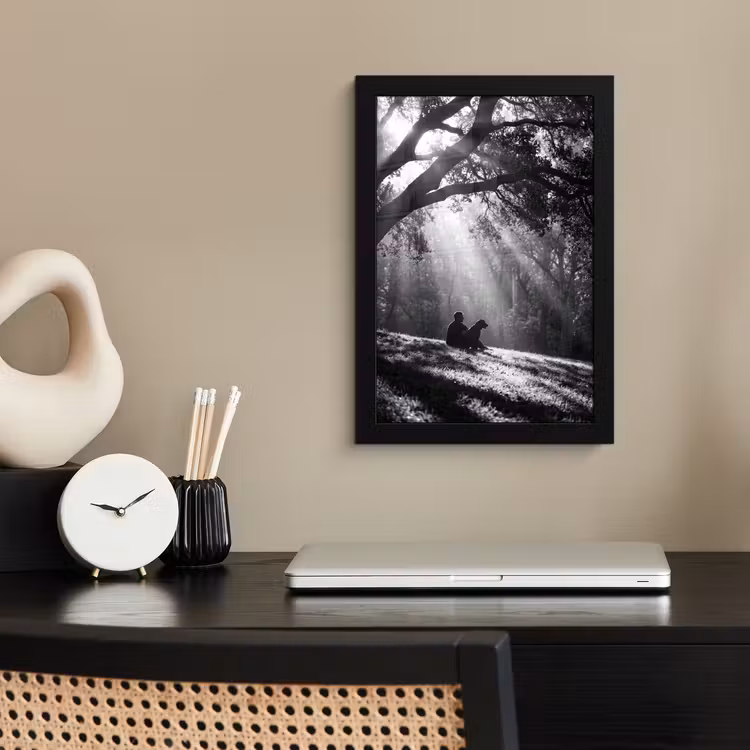 Mens - Hond - Natuur - Zwart-wit - Silhouet fotolijst zwart zonder passe partout klein -sfeer1