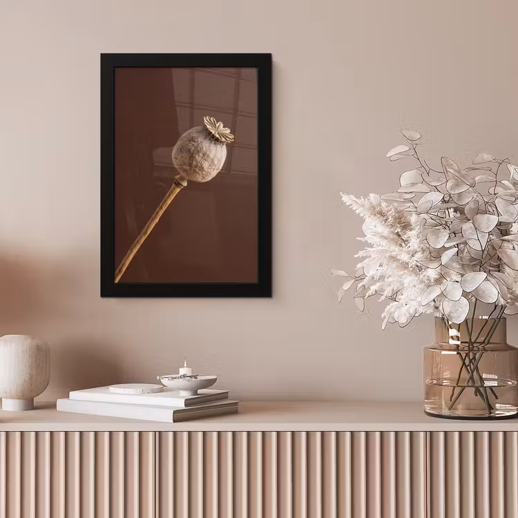 Papaverbol - Droogbloem - Bruin - Minimalistisch fotolijst zwart zonder passe partout klein -sfeer5