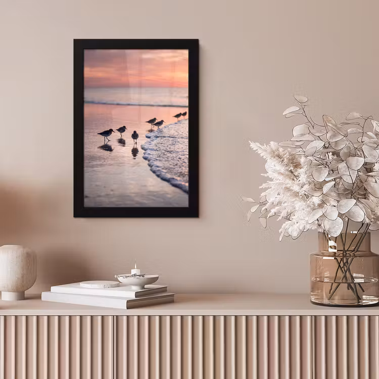 Meeuwen - Strand - Zee - Roze fotolijst zwart zonder passe partout klein -sfeer5