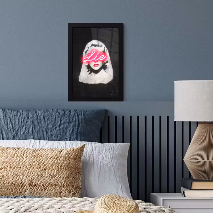 Neon - Letters - Vintage - Vrouw fotolijst zwart zonder passe partout klein -sfeer3