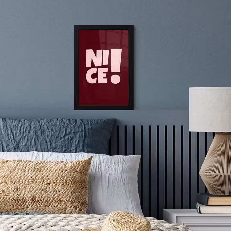 Nice - Uitroepteken - Rood fotolijst zwart zonder passe partout klein -sfeer3