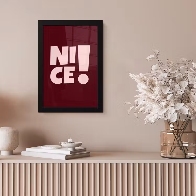 Nice - Uitroepteken - Rood fotolijst zwart zonder passe partout klein -sfeer5