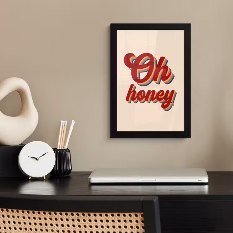 Oh honey - Rood - Schaduw fotolijst zwart zonder passe partout klein -sfeer1