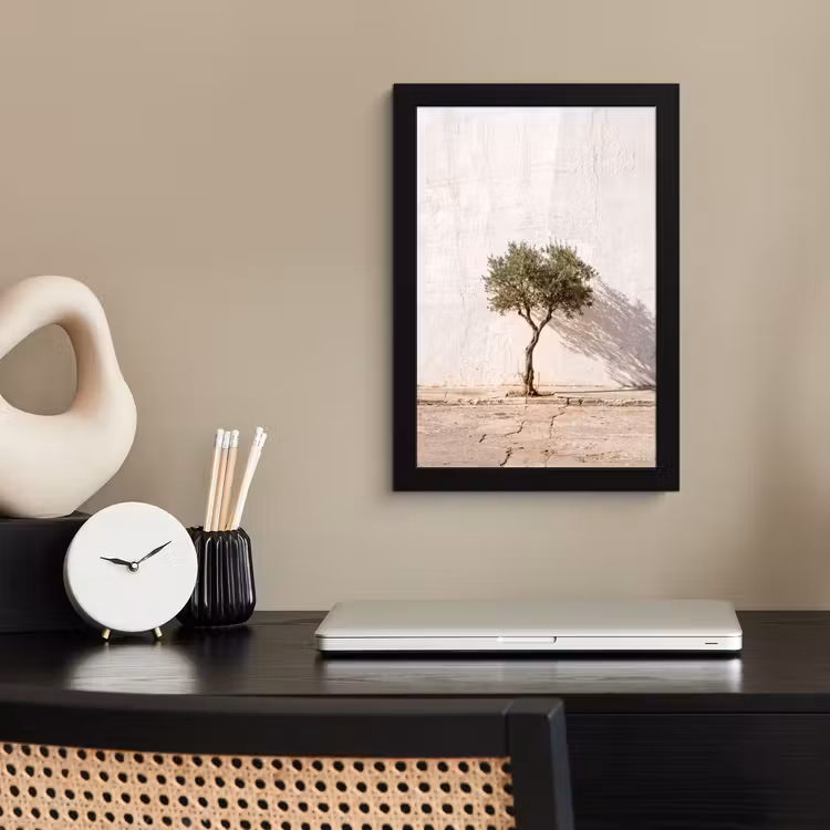 Bilder mit Rahmen - Olivenbaum – Wand – weiß - Olijfboom - muur - wit fotolijst zwart zonder passe partout klein