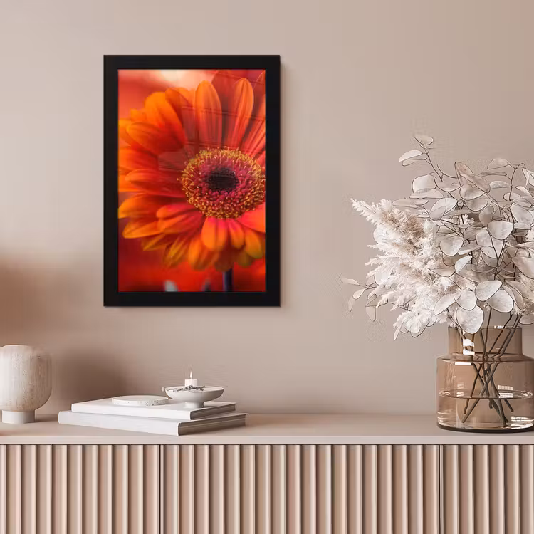 Oranje - Gerbera - Intens fotolijst zwart zonder passe partout klein -sfeer5