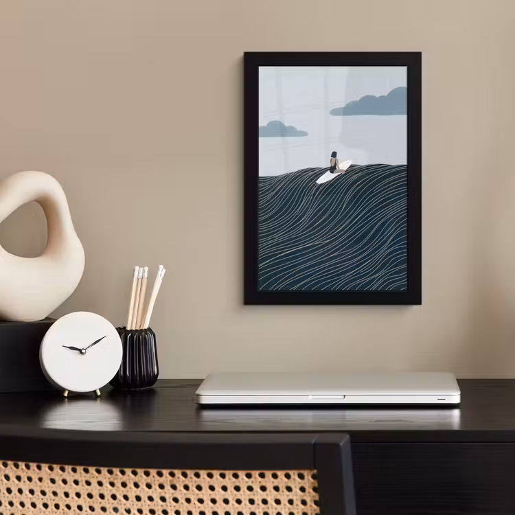 Persoon - Surfen - Oceaan - Natuur - Modern fotolijst zwart zonder passe partout klein -sfeer1
