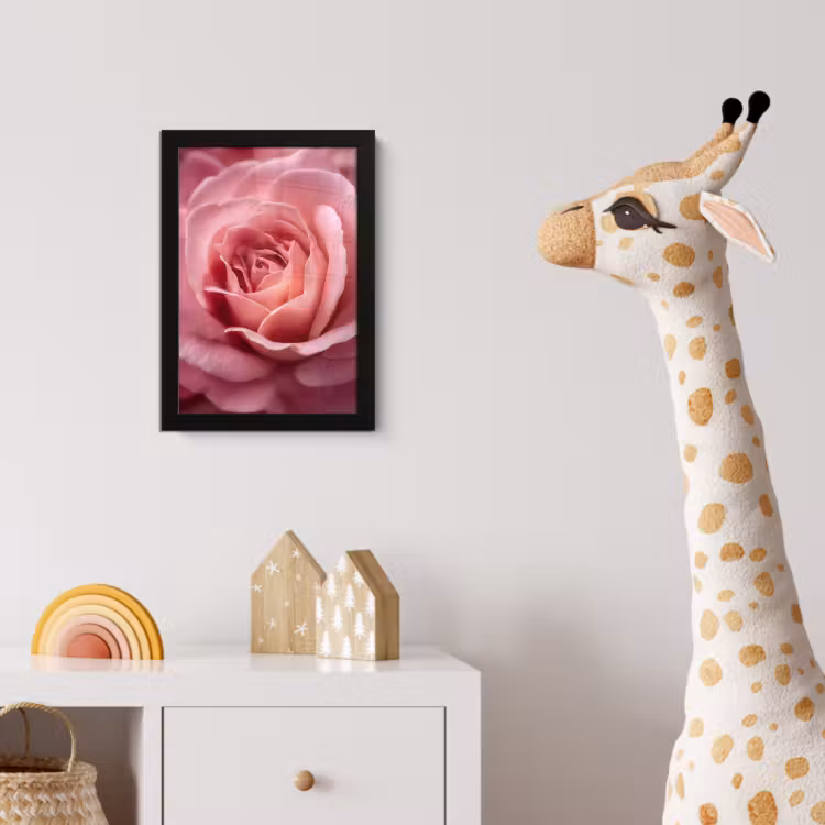 Roze - Roos - Romantisch fotolijst zwart zonder passe partout klein -usfeer4_kinderkamer