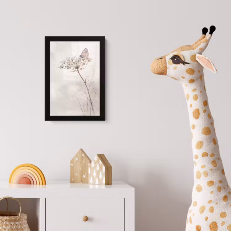 Vlinder - Bloem -Natuur - Beige fotolijst zwart zonder passe partout klein -usfeer4_kinderkamer