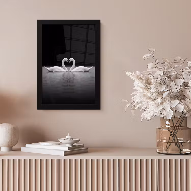 Zwanen - Hart - Zwart - Wit fotolijst zwart zonder passe partout klein -sfeer5