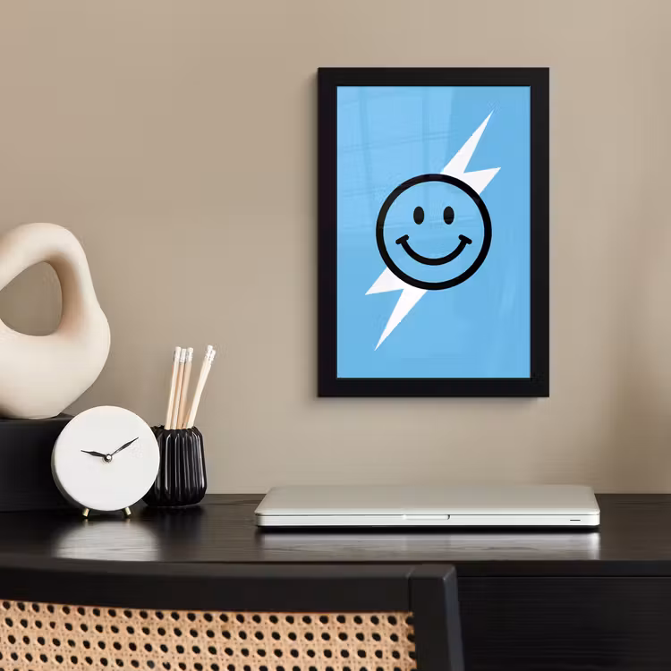 Smiley - Blauw - Bliksem fotolijst zwart zonder passe partout klein -sfeer1